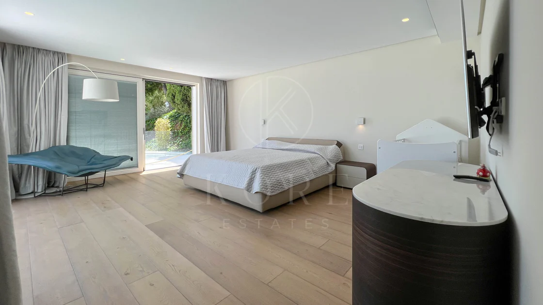 Fantastic modern villa with amazing panoramic sea views in La Zagaleta