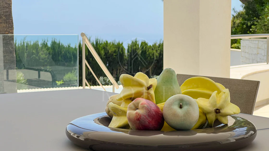 Fantastic modern villa with amazing panoramic sea views in La Zagaleta