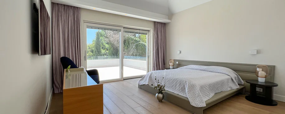 Fantastic modern villa with amazing panoramic sea views in La Zagaleta