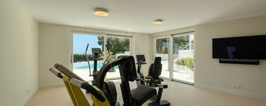 Fantastic modern villa with amazing panoramic sea views in La Zagaleta