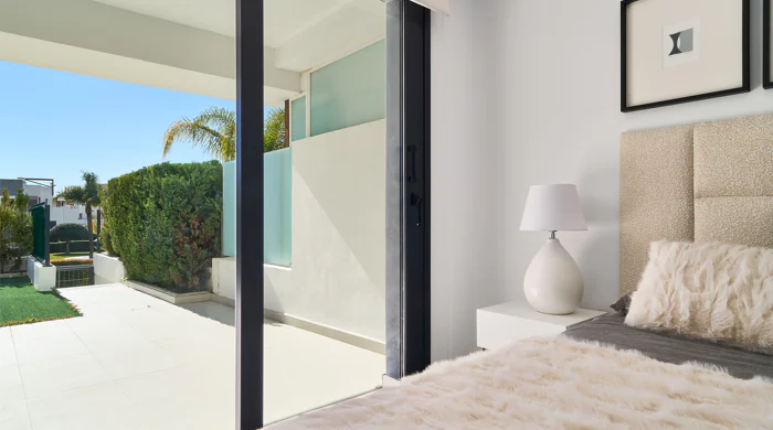 Key Ready - Last Unit - Fully furnished ground Floor in the New Golden Mile - UFH + South Orientation