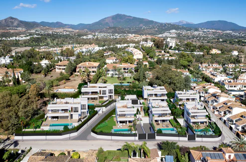 Seven luxury villas in a prime location close to Puerto Banús
