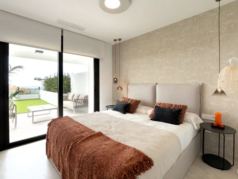 New project in the New Golden Mile with spectacular sea views