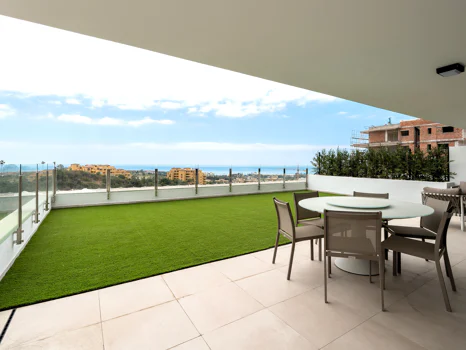 New project in the New Golden Mile with spectacular sea views