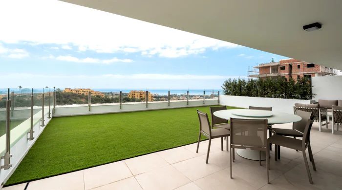 New project in the New Golden Mile with spectacular sea views