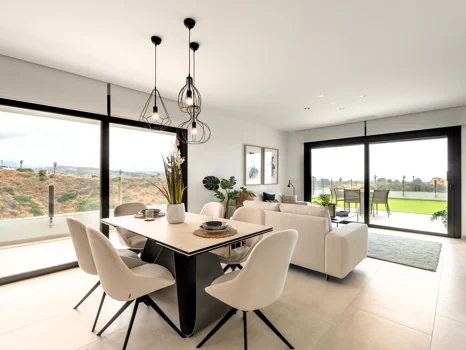 New project in the New Golden Mile with spectacular sea views