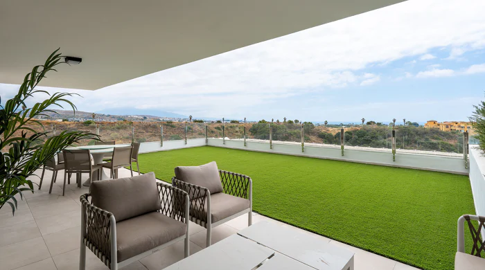 New project in the New Golden Mile with spectacular sea views