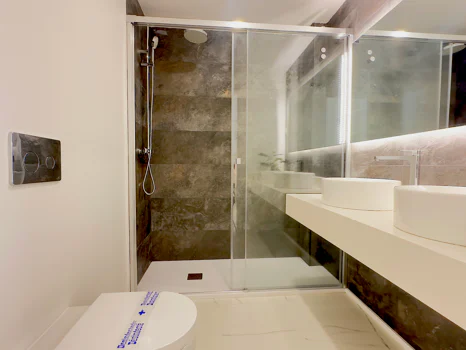 Azata Delmare - Casares Costa - Apartments with spectacular sea views. Strategically located 250m from the beach, Azata Delmare is a complex of 74 apartments of 2 and 3 bedrooms.