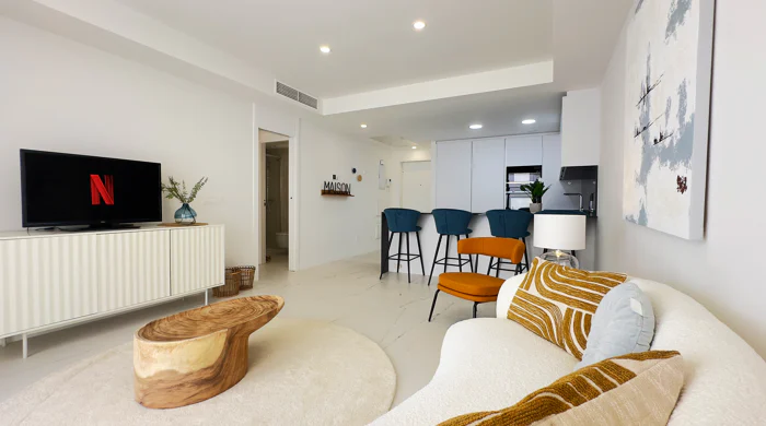 Azata Delmare - Casares Costa - Apartments with spectacular sea views. Strategically located 250m from the beach, Azata Delmare is a complex of 74 apartments of 2 and 3 bedrooms.