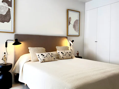 Azata Delmare - Casares Costa - Apartments with spectacular sea views. Strategically located 250m from the beach, Azata Delmare is a complex of 74 apartments of 2 and 3 bedrooms.