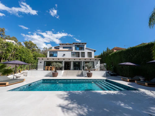 Villa for sale in Nueva Andalucia, Marbella