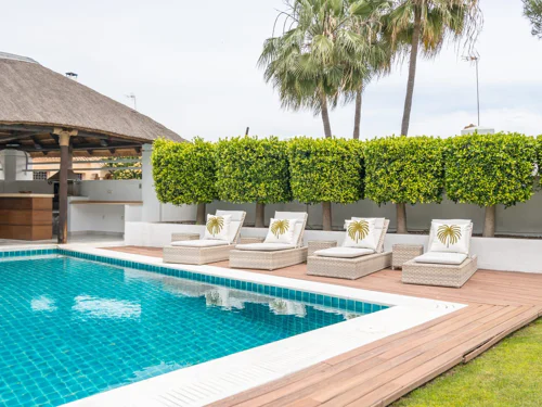 Exquisite Five-Bedroom Luxury Villa in Nueva Andalucia, Marbella