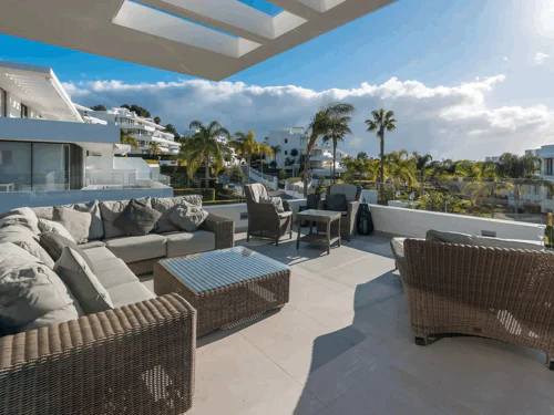 Penthouse for sale in Estepona