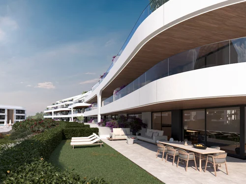 Ground Floor Apartment for sale in New Golden Mile, Estepona East
