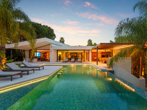 Villa for sale in Marbella East