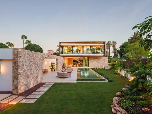 Exquisite Contemporary Villa on Marbella’s Golden Mile