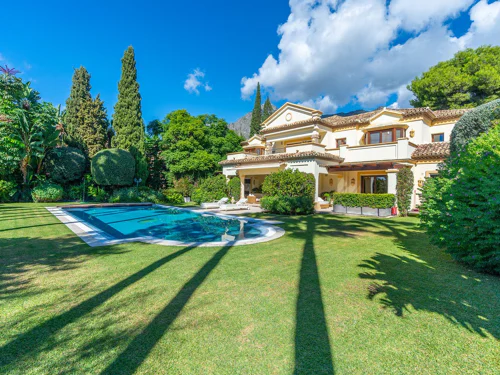 Villa for sale in Sierra Blanca, Marbella Golden Mile