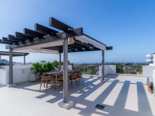 Duplex Penthouse for sale in La Quinta, Benahavis