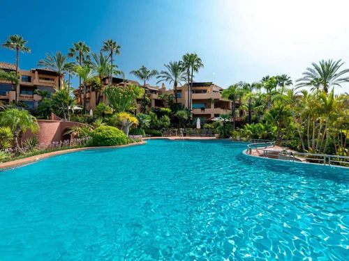 Elegant Ground Floor Apartment in Sierra Blanca, Marbella Golden Mile