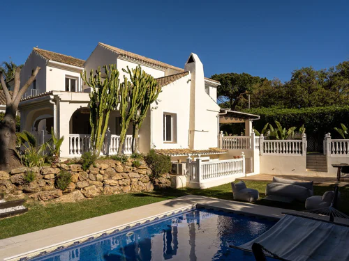 Villa for sale in Marbella East