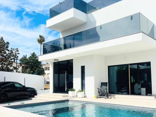 Villa for sale in Benalmadena Costa