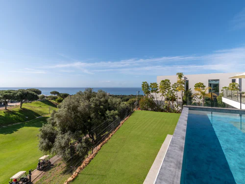 Villa for sale in Cabopino, Marbella East
