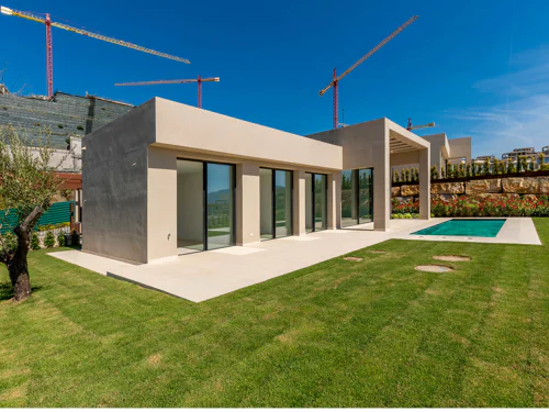 Villa for sale in Benahavis