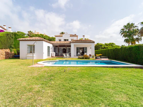 Villa for sale in Elviria, Marbella East