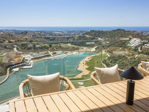 Penthouse for sale in Real de La Quinta, Benahavis