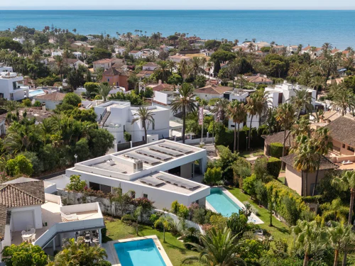 Villa for sale in Marbesa, Marbella East