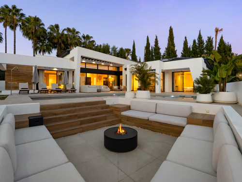 Villa for sale in Nueva Andalucia, Marbella