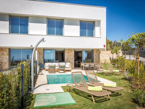 Town House for sale in Estepona