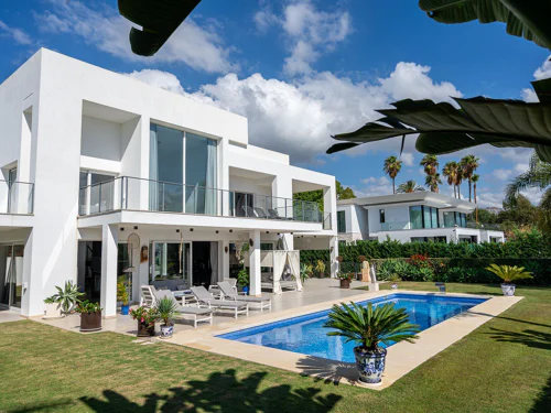Villa for sale in La Quinta, Benahavis