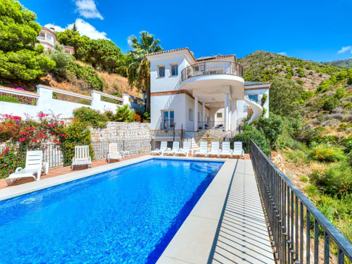 Villa for sale in Valtocado, Mijas