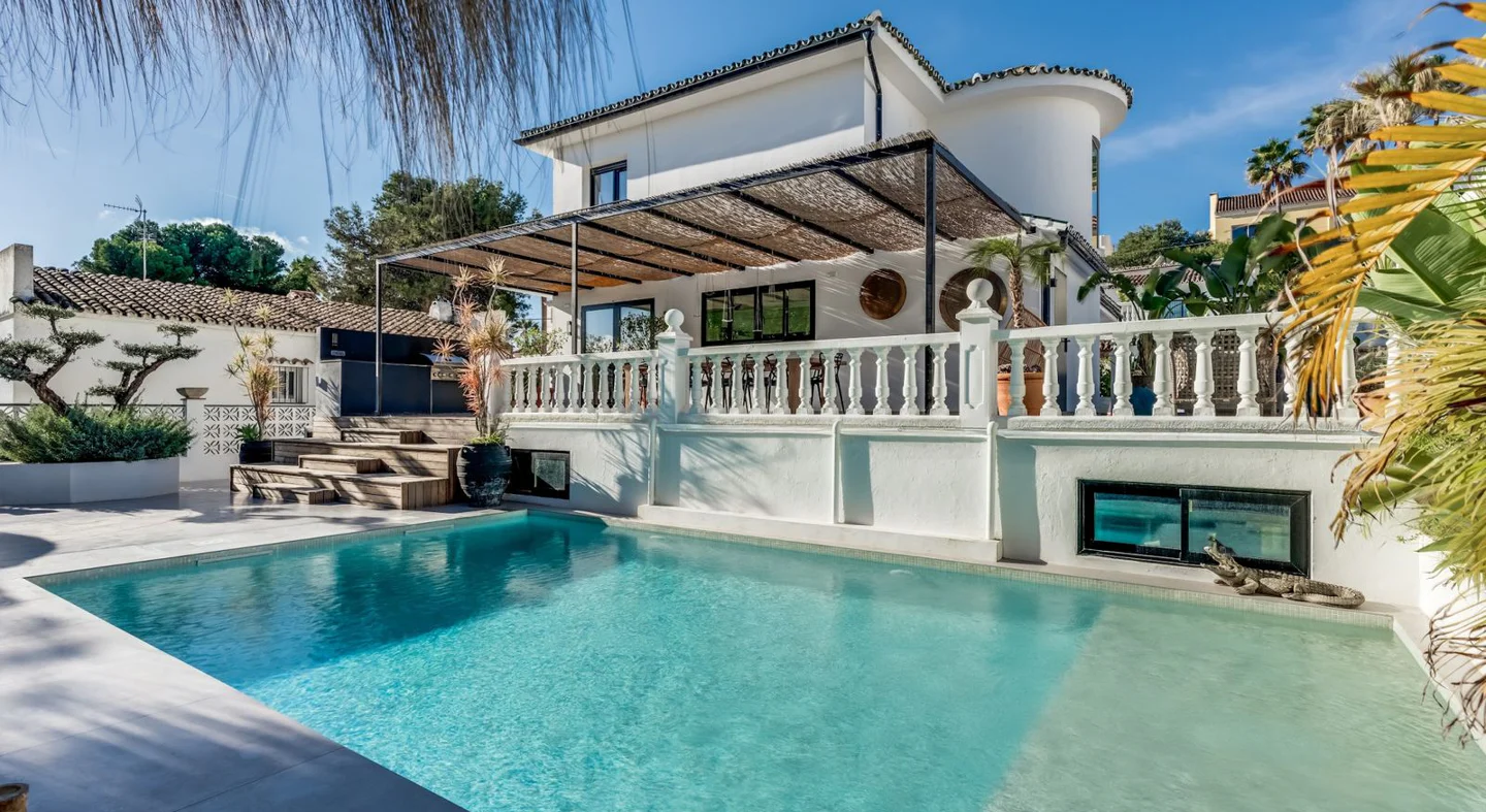 Villa en venta en Nueva Andalucia, Marbella