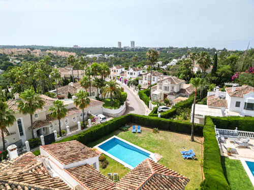Villa for sale in Elviria, Marbella East
