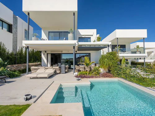 Semi Detached House for sale in Santa Clara, Marbella East