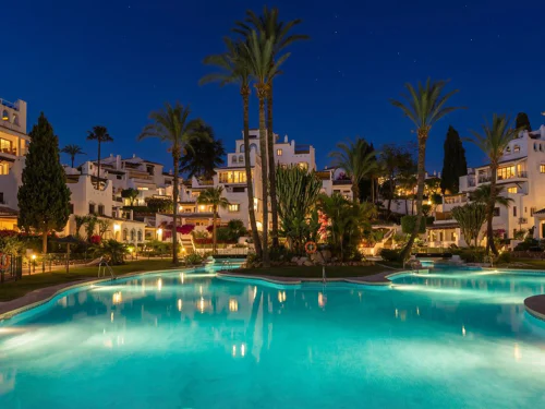 Duplex Penthouse for sale in Nueva Andalucia, Marbella