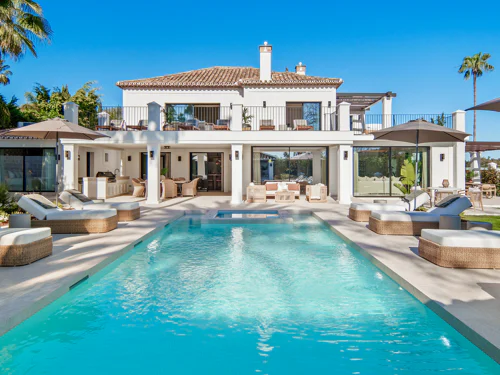 Villa for sale in Nueva Andalucia, Marbella