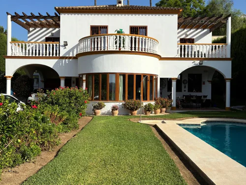Villa for sale in Mijas Golf, Mijas Costa
