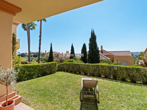 Ground Floor Apartment for sale in Nueva Andalucia, Marbella