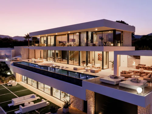 Villa for sale in Benahavis
