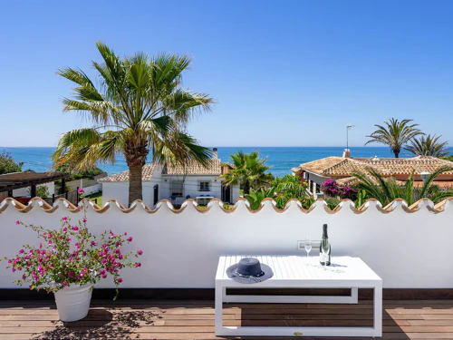 Villa for sale in Marbesa, Marbella East
