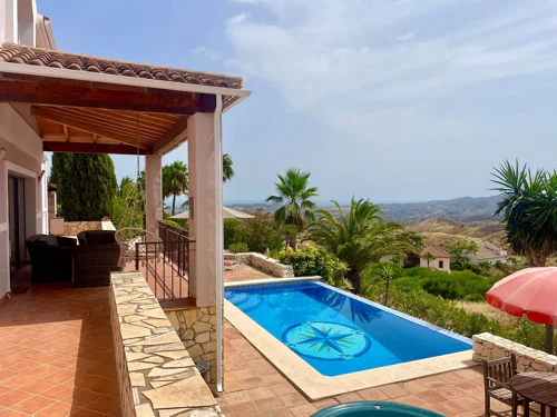 Villa for sale in Valtocado, Mijas