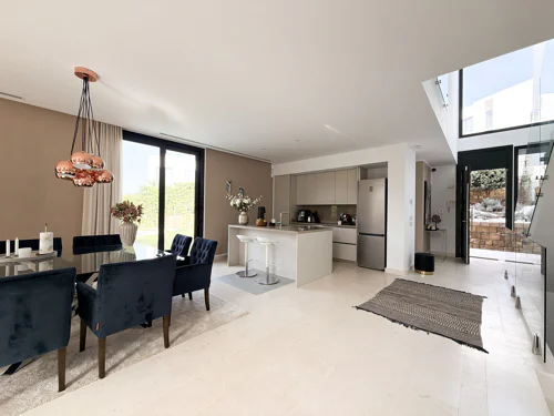 Semi Detached Villa for sale in Cabopino, Marbella East