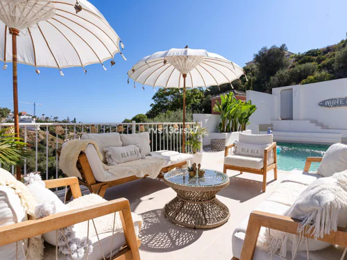 Villa for sale in El Rosario, Marbella East