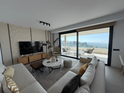 Apartment for sale in Los Altos de los Monteros, Marbella East