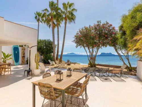 Villa for sale in Estepona