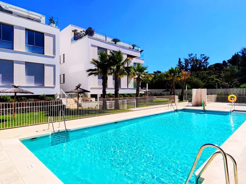 Apartment for sale in Elviria, Marbella East
