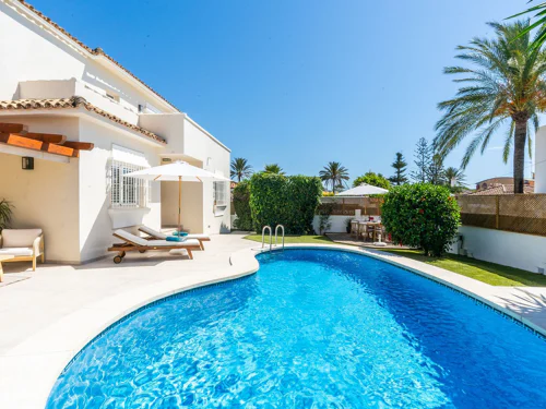 Villa for sale in Marbesa, Marbella East
